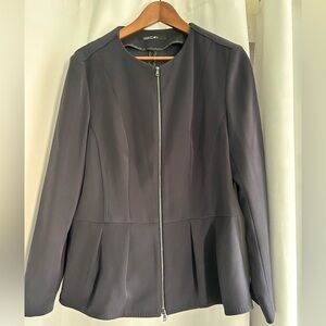 As new Marc Cain Sports Blazer in rich dark blue. Cute fit, N6